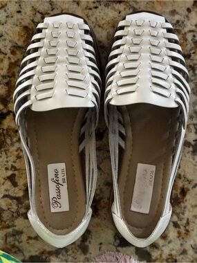 Passofino Brazil Genuine White Leather Huarache Sandles Made in Brazil